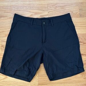 lululemon athletica Men's Black Hybrid Shorts